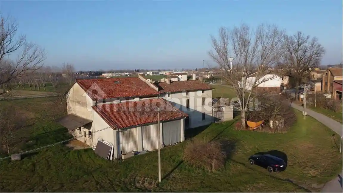 Rustico - Casale in vendita a Polesine Zibello