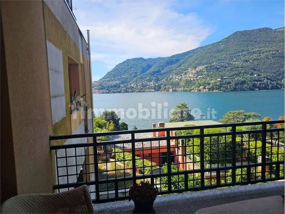 Appartamento in vendita a Blevio