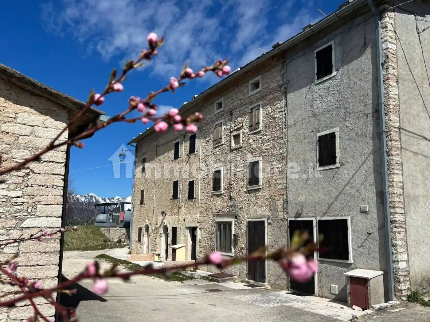 Rustico - Casale in vendita a Sant'Anna d'Alfaedo