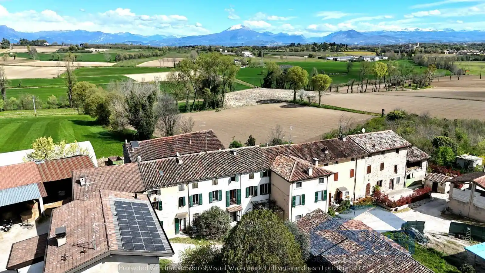 Rustico - Casale in vendita a Monzambano