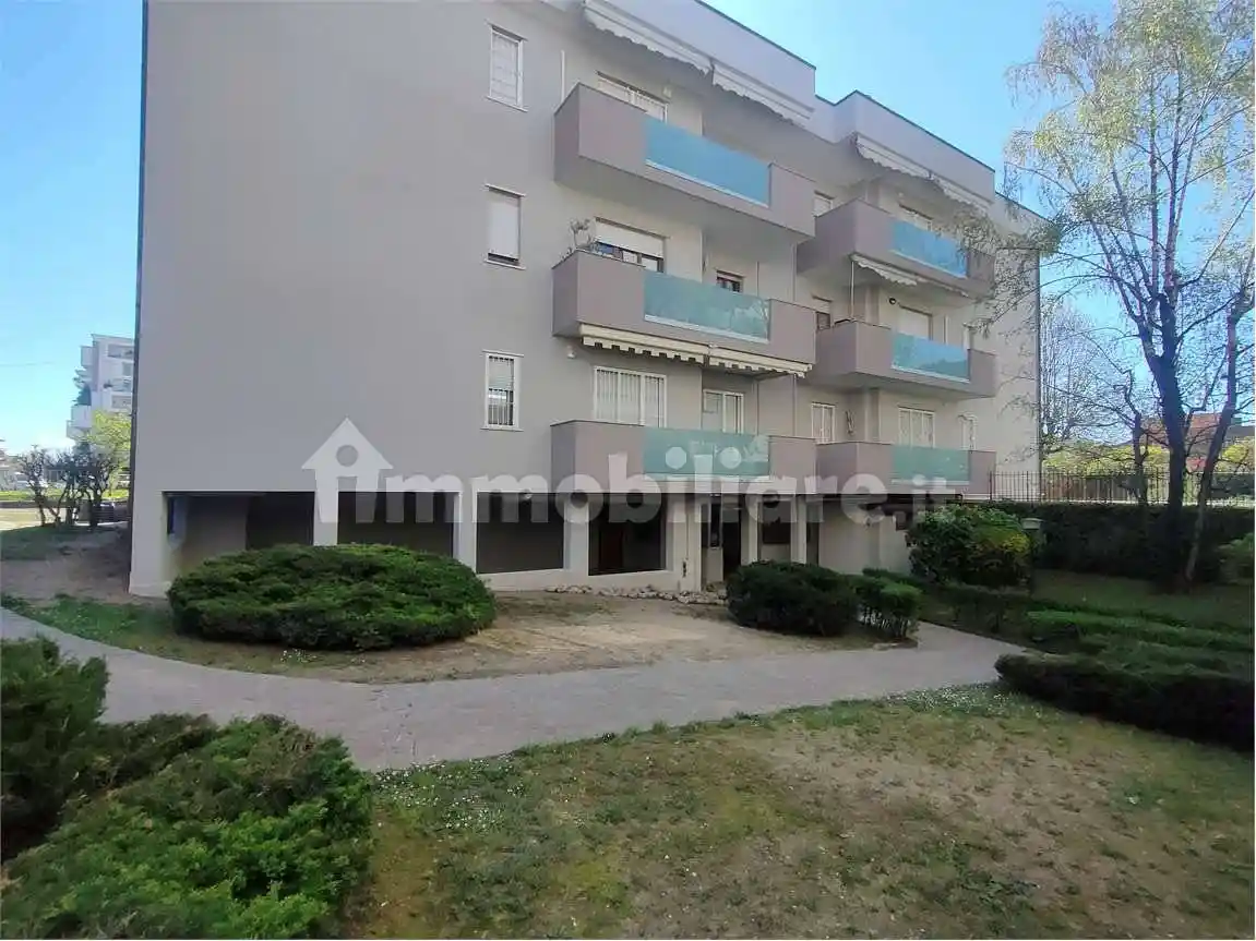 Appartamento in vendita a Monza