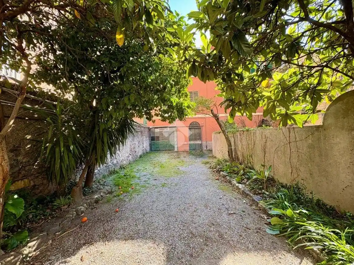 Appartamento in vendita a Genova