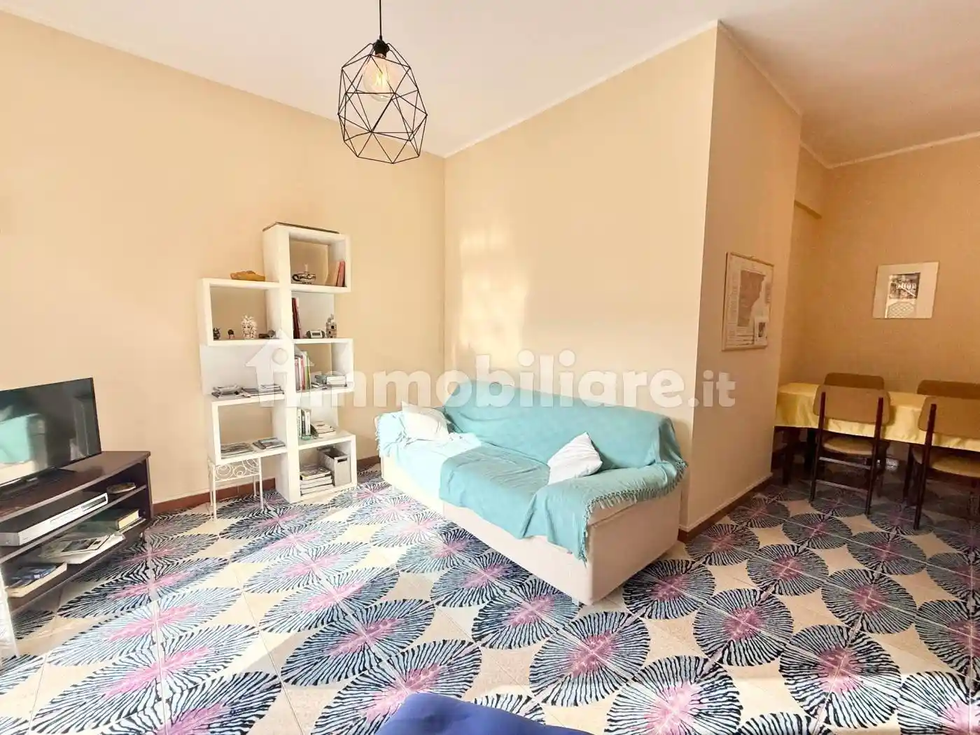 Appartamento in vendita a Finale Ligure