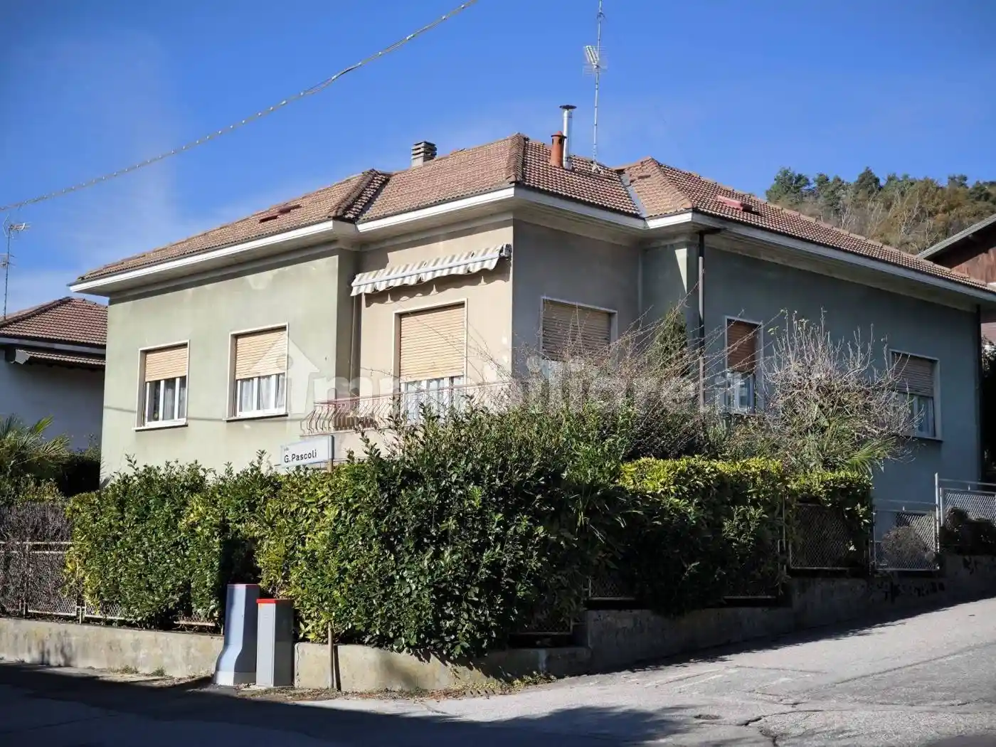 Villa in vendita a Sesto Calende