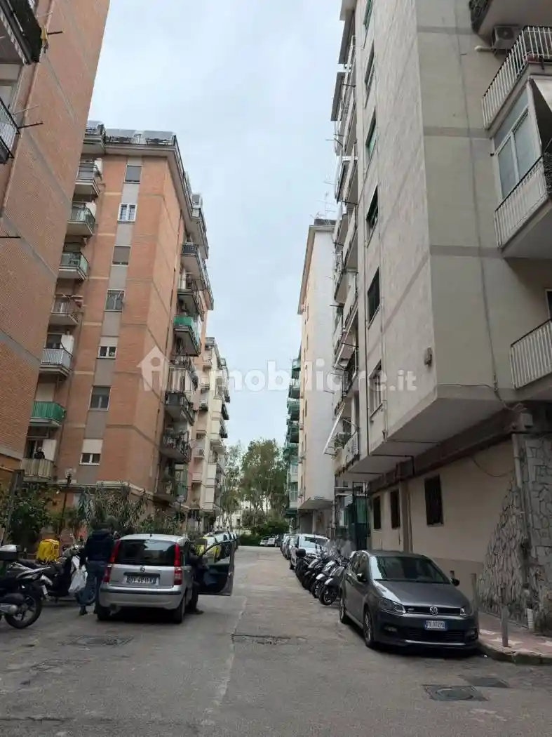Appartamento in vendita a Napoli
