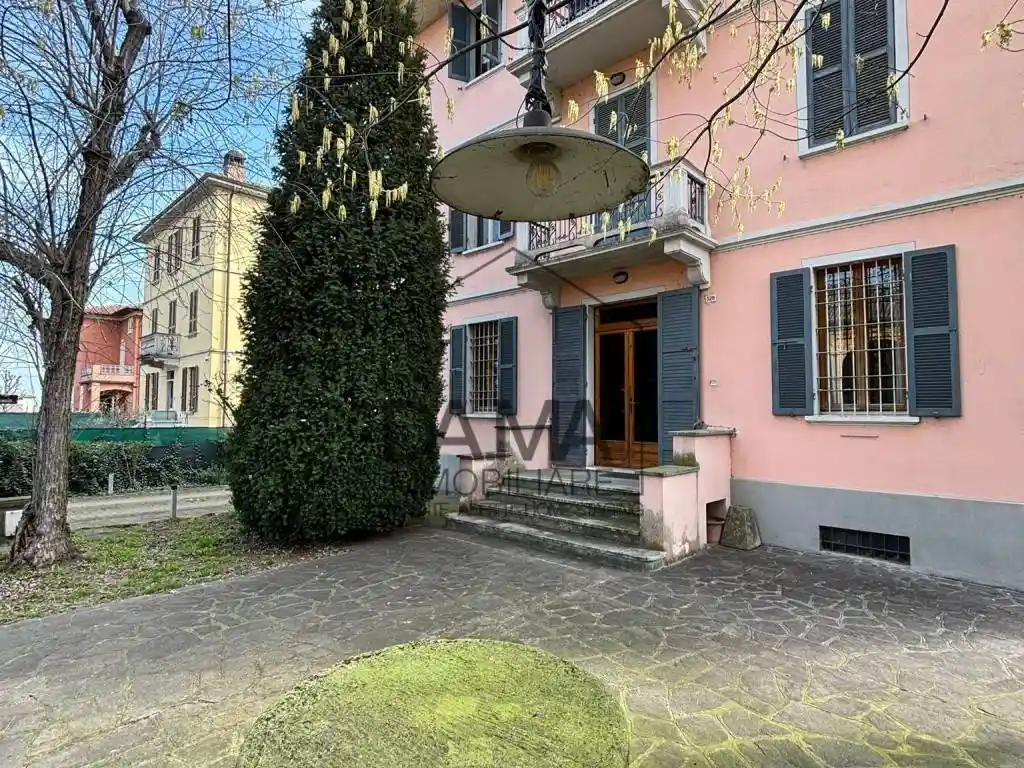 Appartamento in vendita a Parma