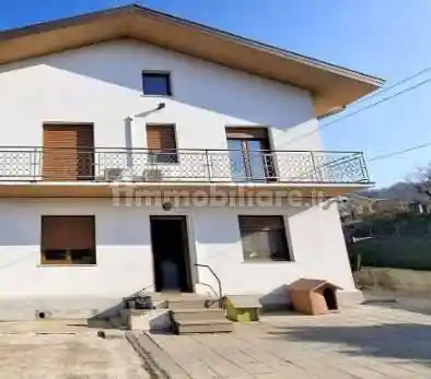 Villa in vendita a Buja