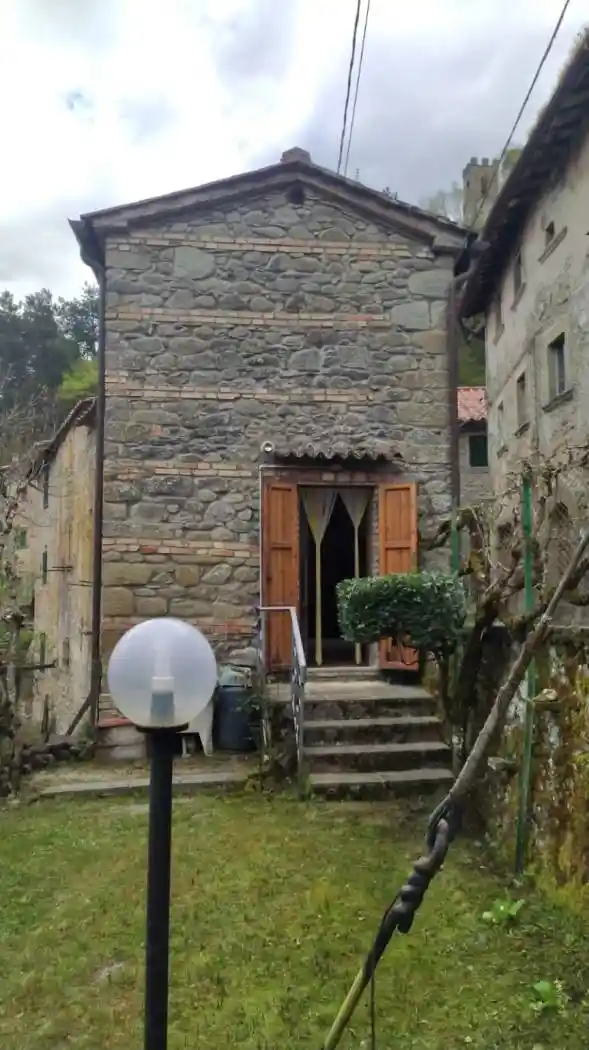 Casa indipendente in vendita a Castel San Niccolò