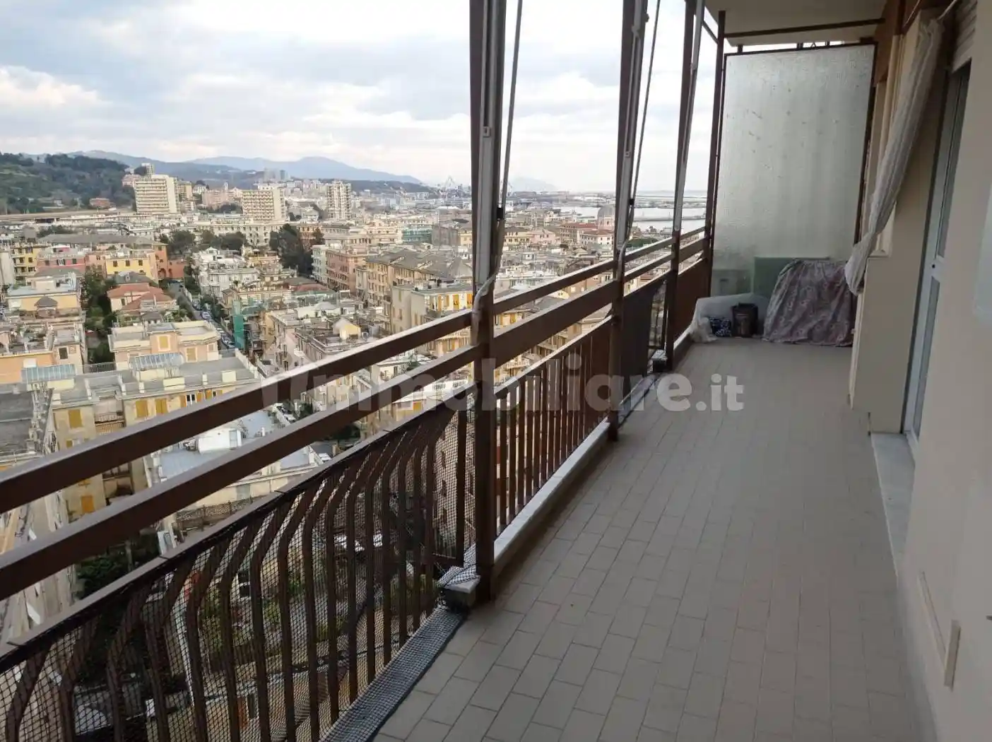 Appartamento in affitto a Genova