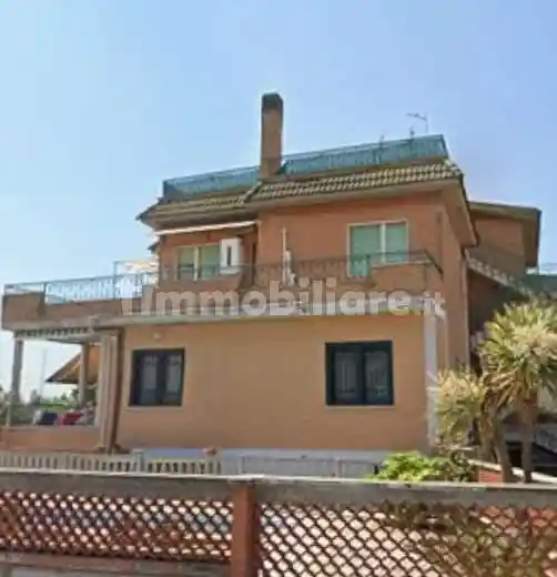 Appartamento in vendita a Pomezia