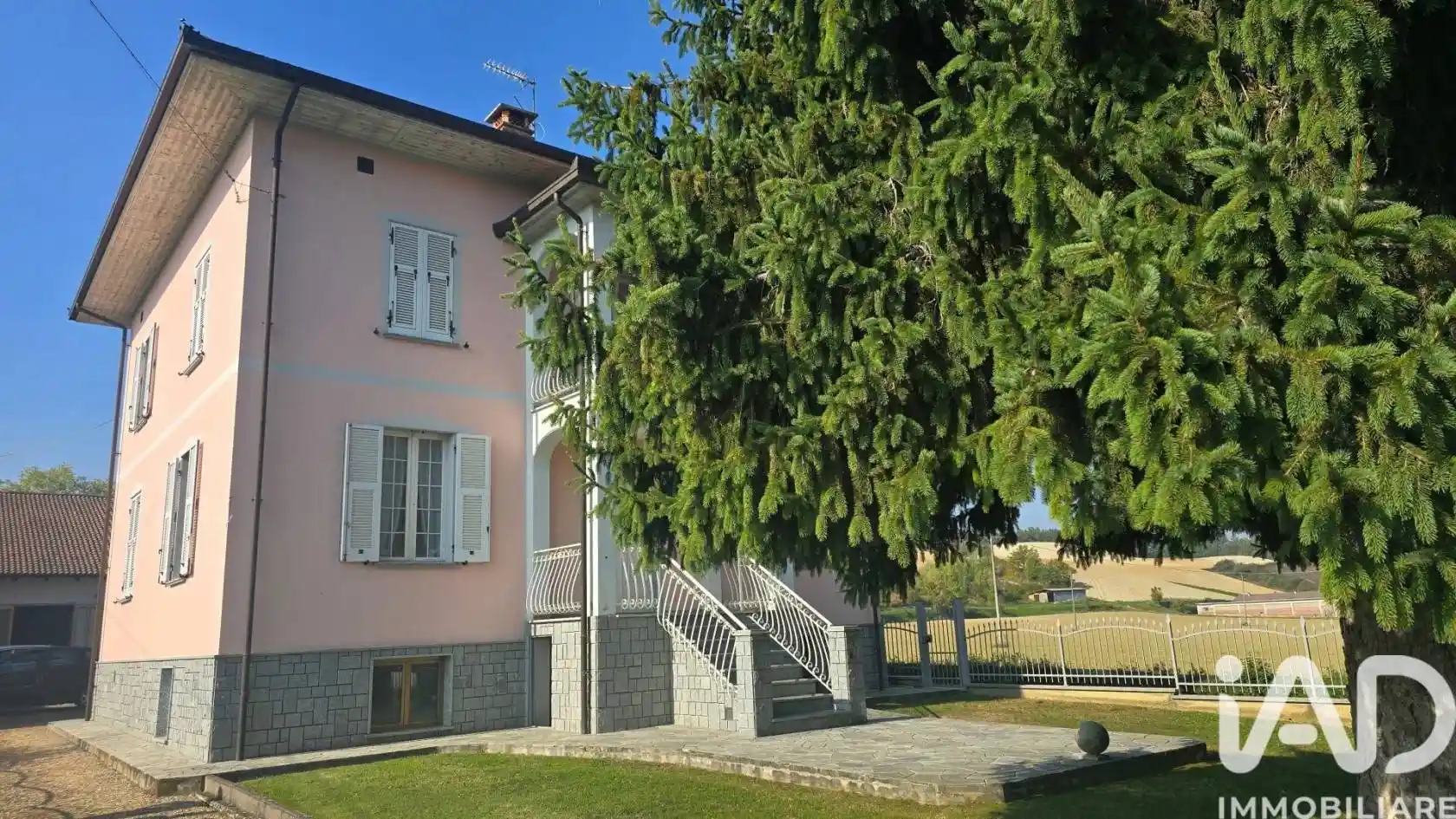 Villa in vendita a Brignano-Frascata