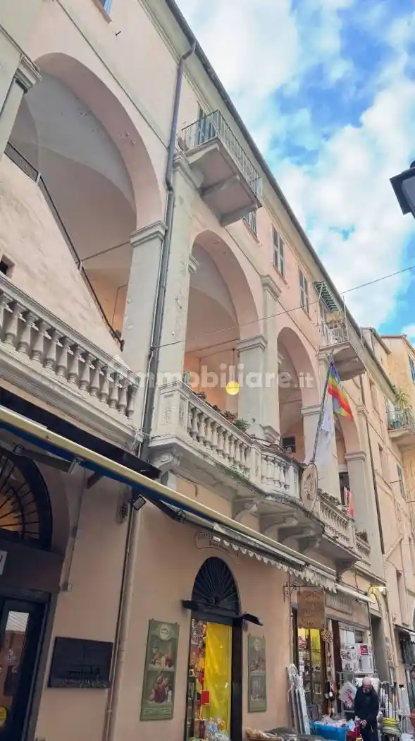 Appartamento in vendita a Sanremo