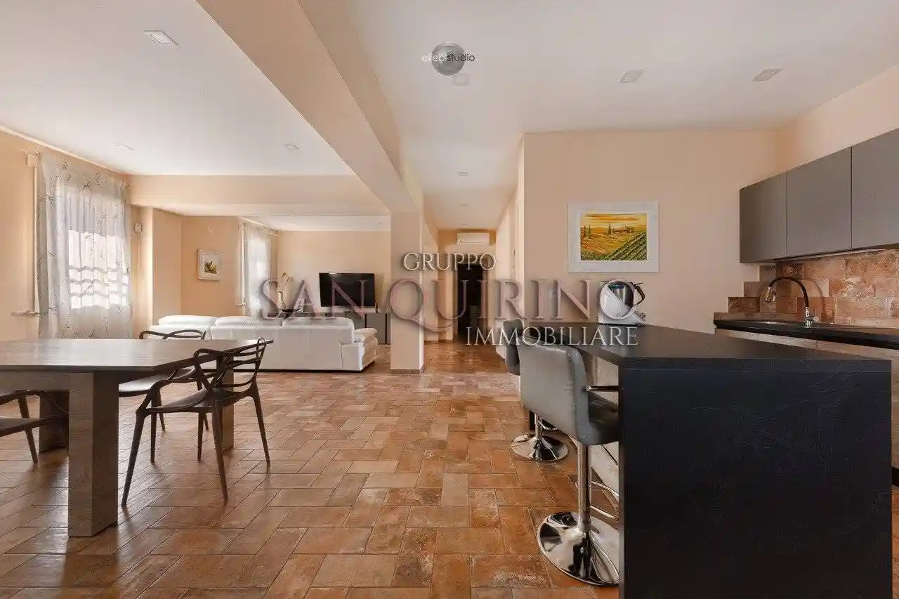 Villa in vendita a Rolo