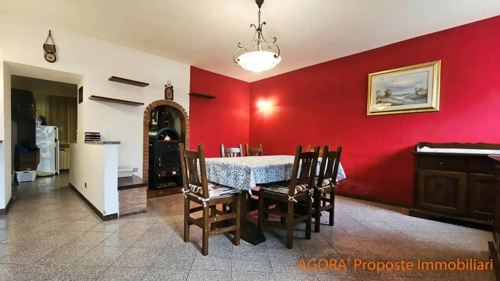 Casa indipendente in vendita a Sesto Calende