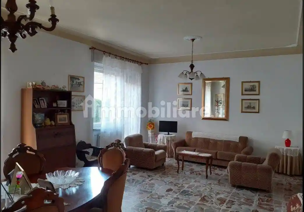 Appartamento in vendita a Vercelli