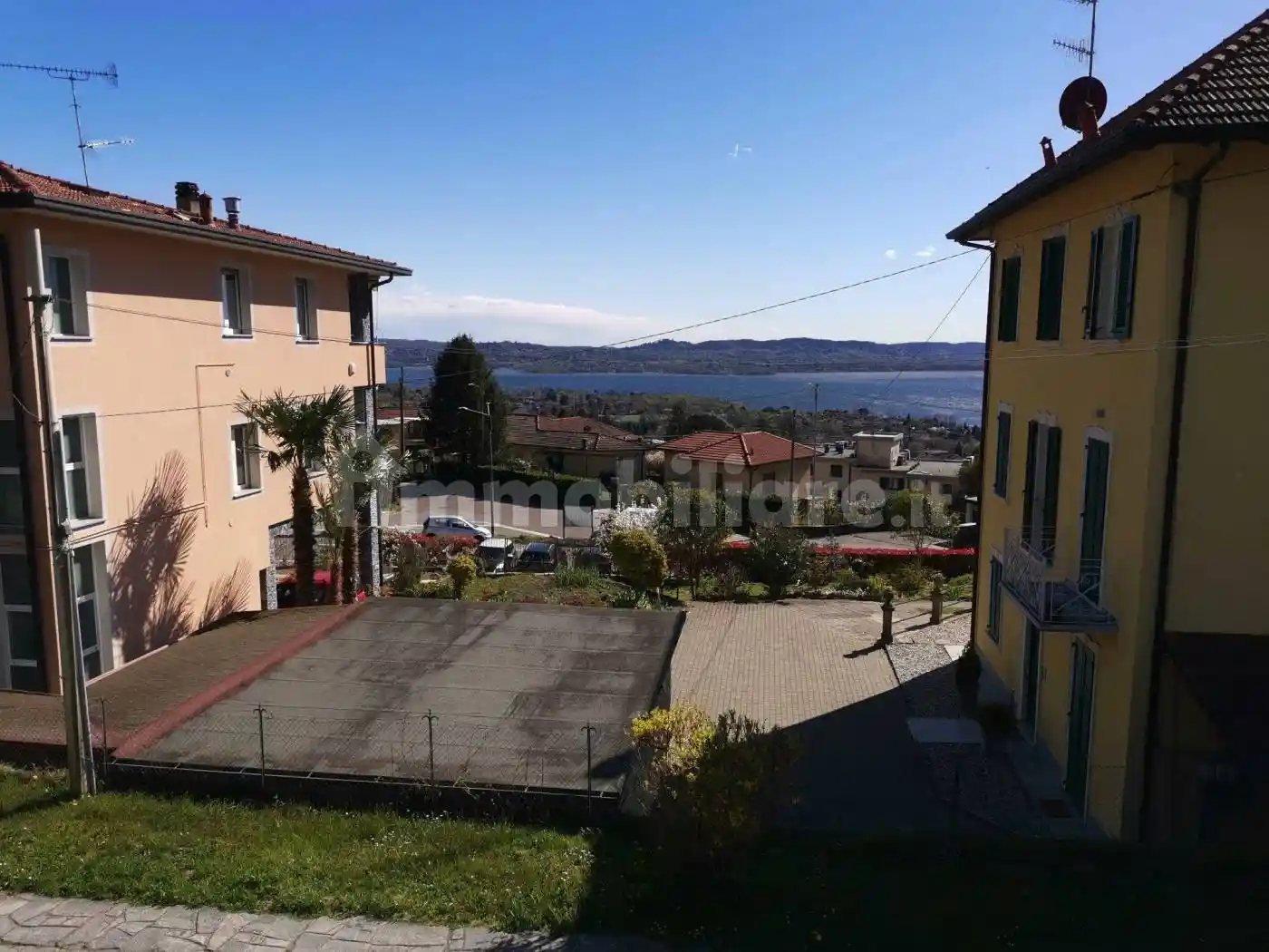 Villa in vendita a Comerio