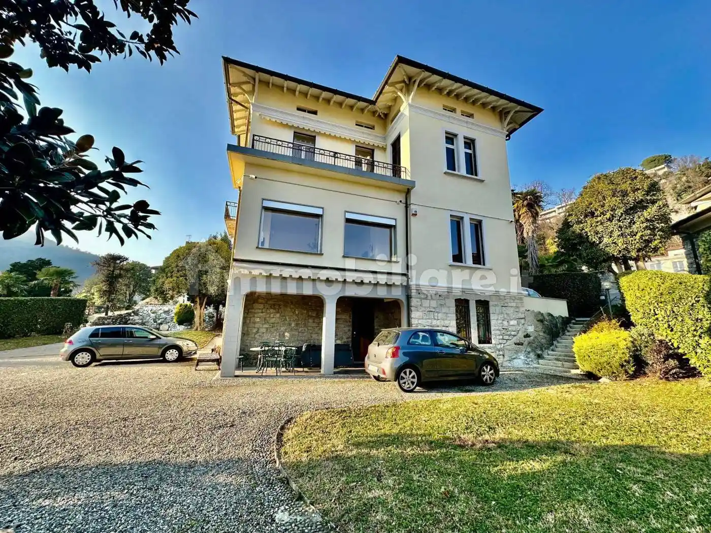Villa in vendita a Como