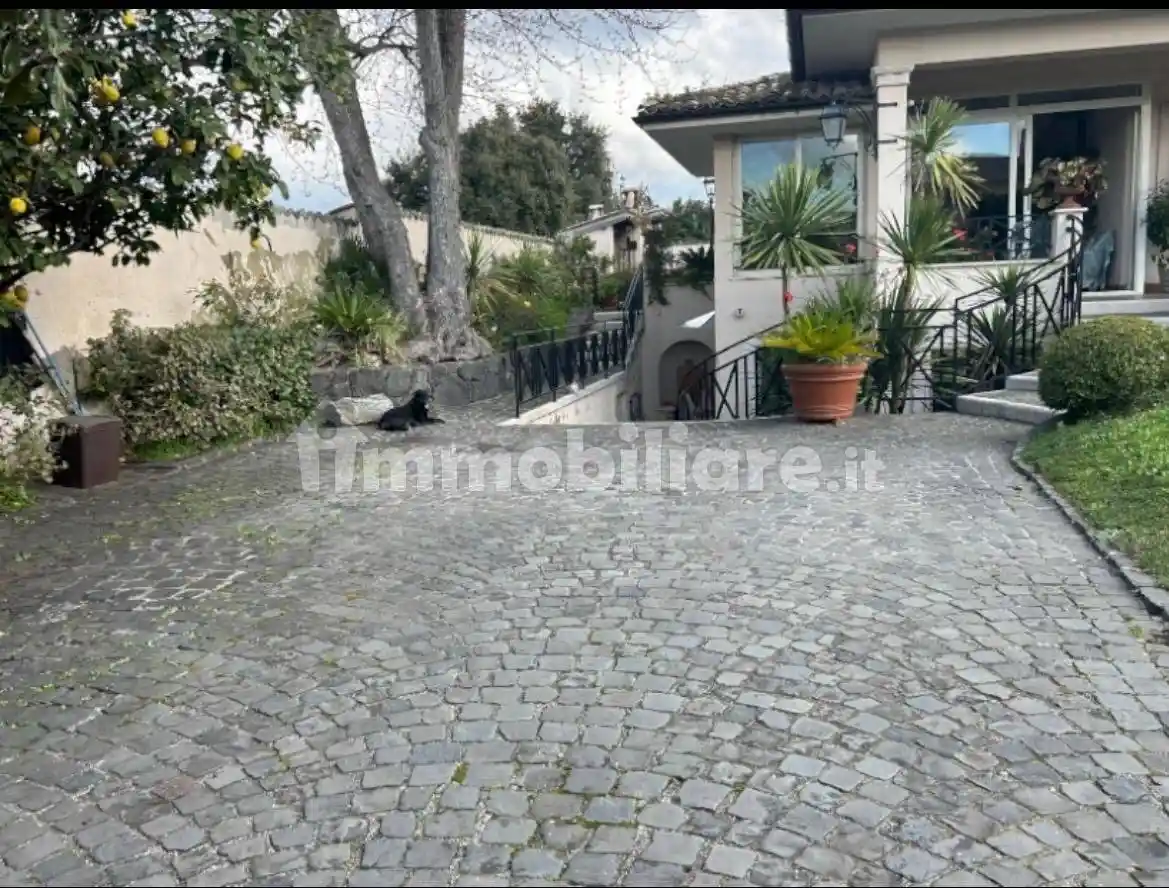 Appartamento in affitto a Albano Laziale