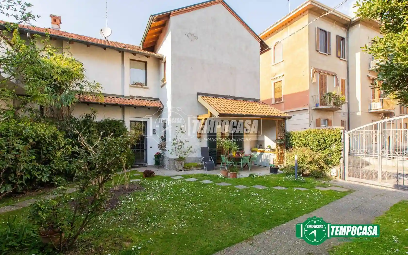 Villa - foto 2