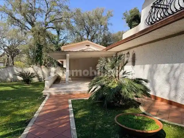 Villa in affitto a Sabaudia