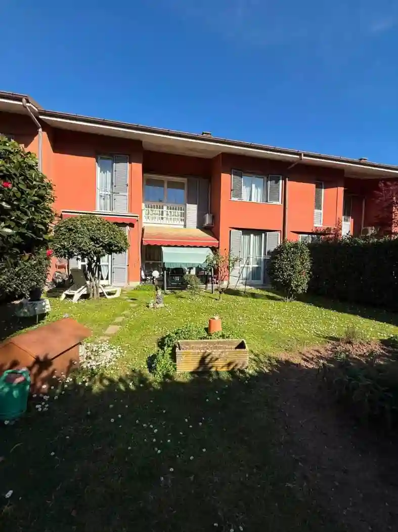 Villetta a schiera - foto 2