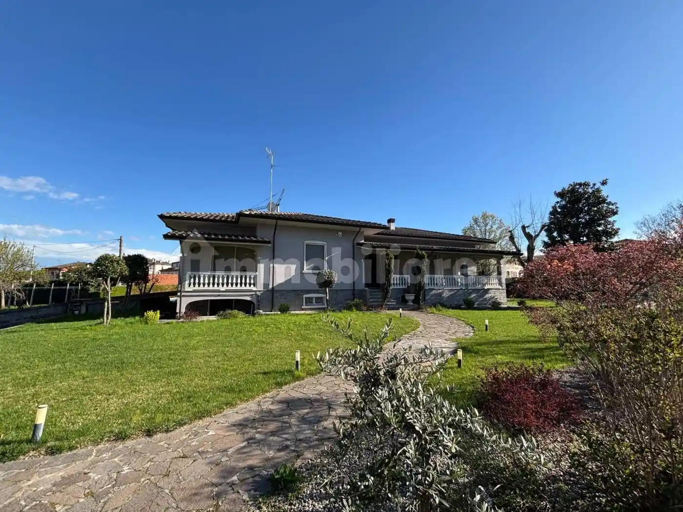 Villa in vendita a Piacenza