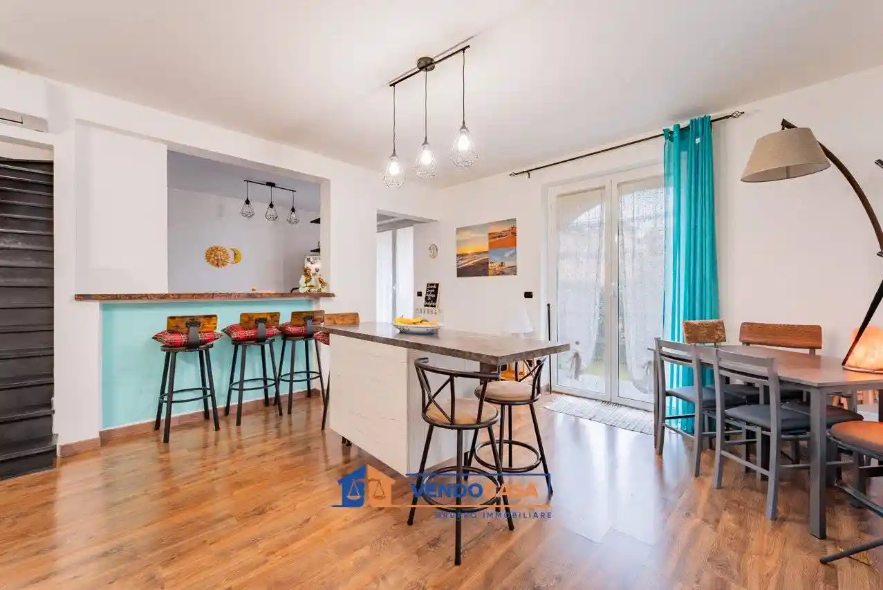 Villa in vendita a Albisola Superiore