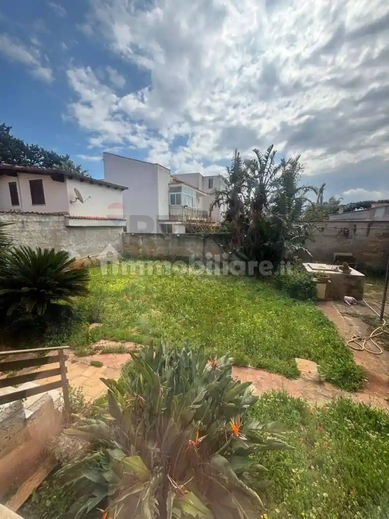 Appartamento in vendita a Palermo