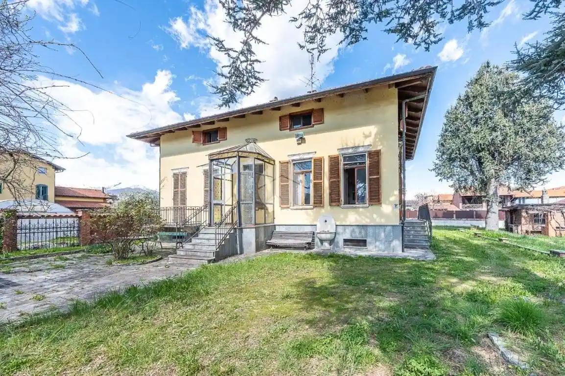 Villa in vendita a Villanova Canavese