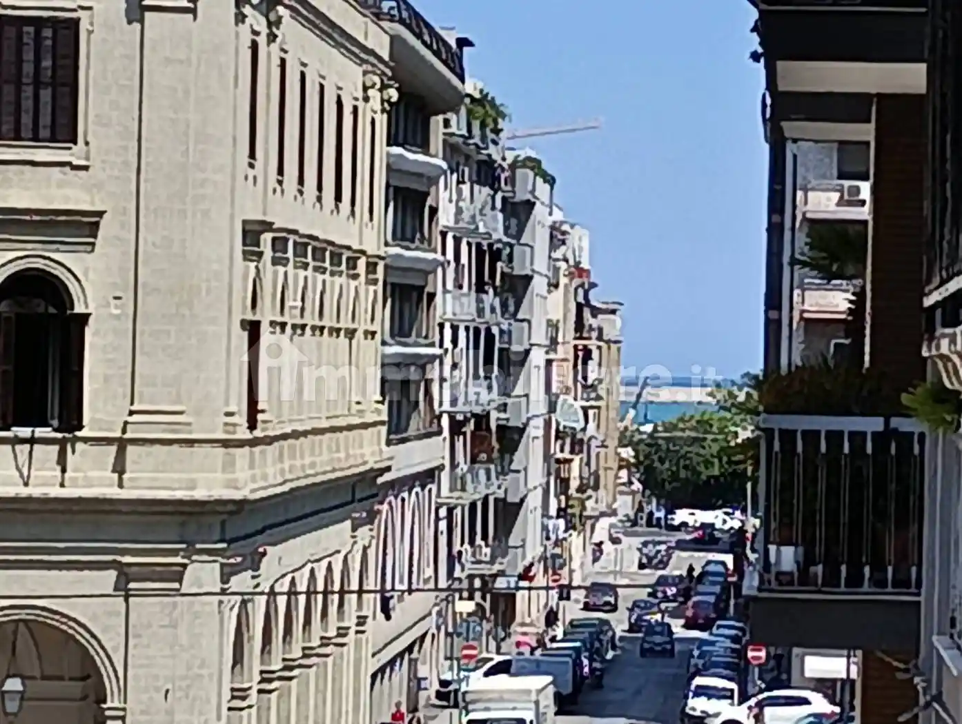 Palazzo - Edificio in vendita a Bari