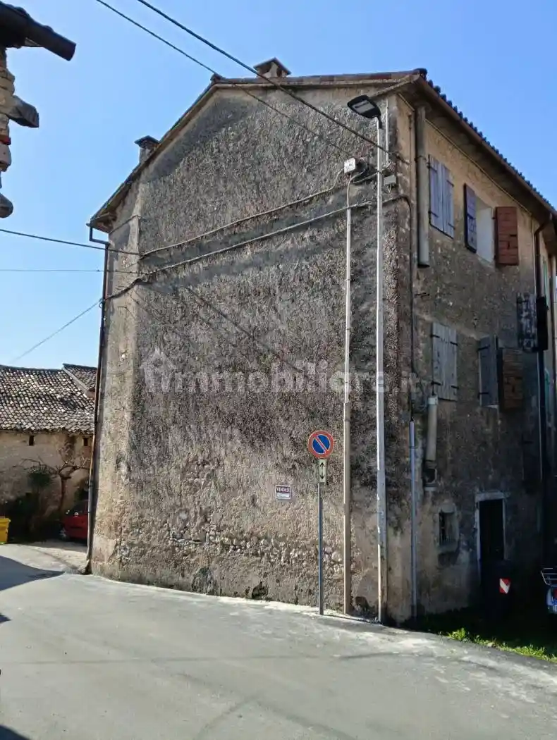 Rustico - Casale in vendita a Miane