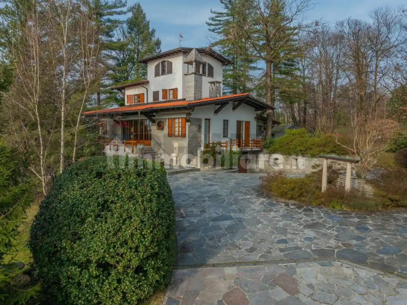 Villa in vendita a Sumirago