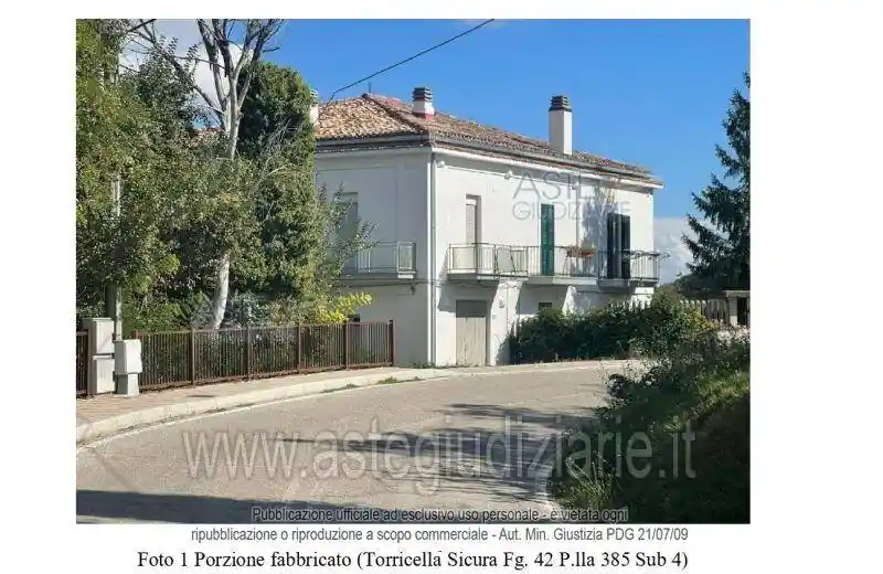 Appartamento in vendita a Torricella Sicura