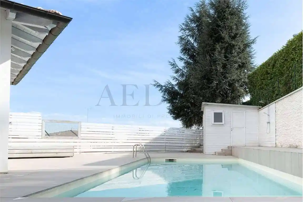 Villa in vendita a Maranello