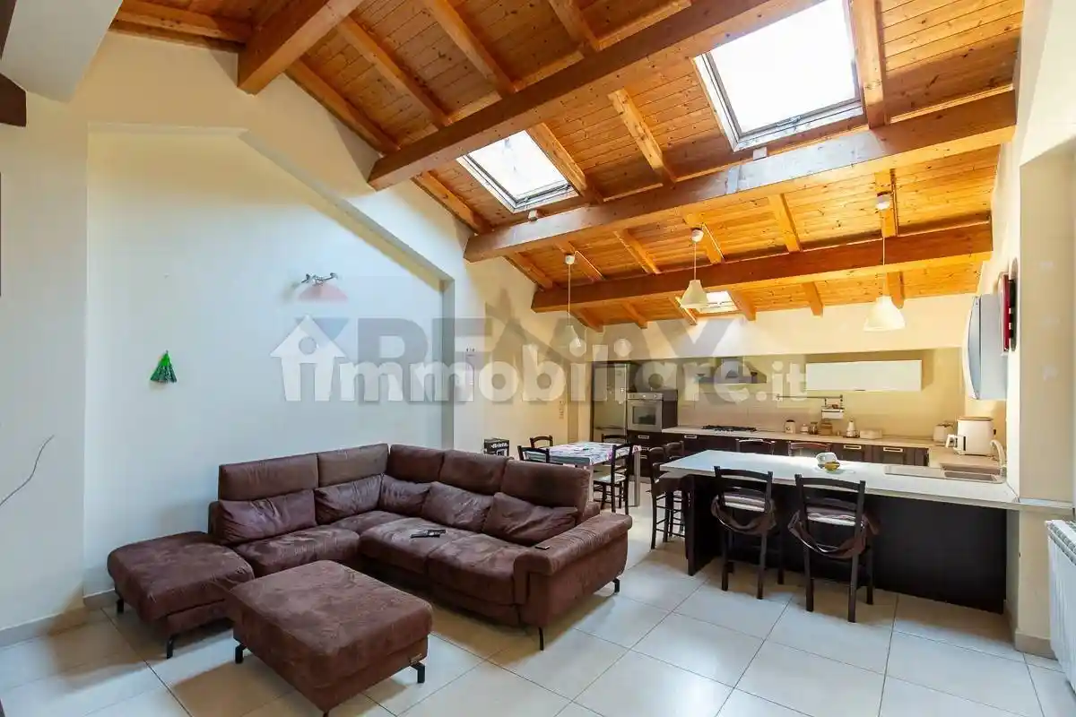 Casa indipendente in vendita a Catania