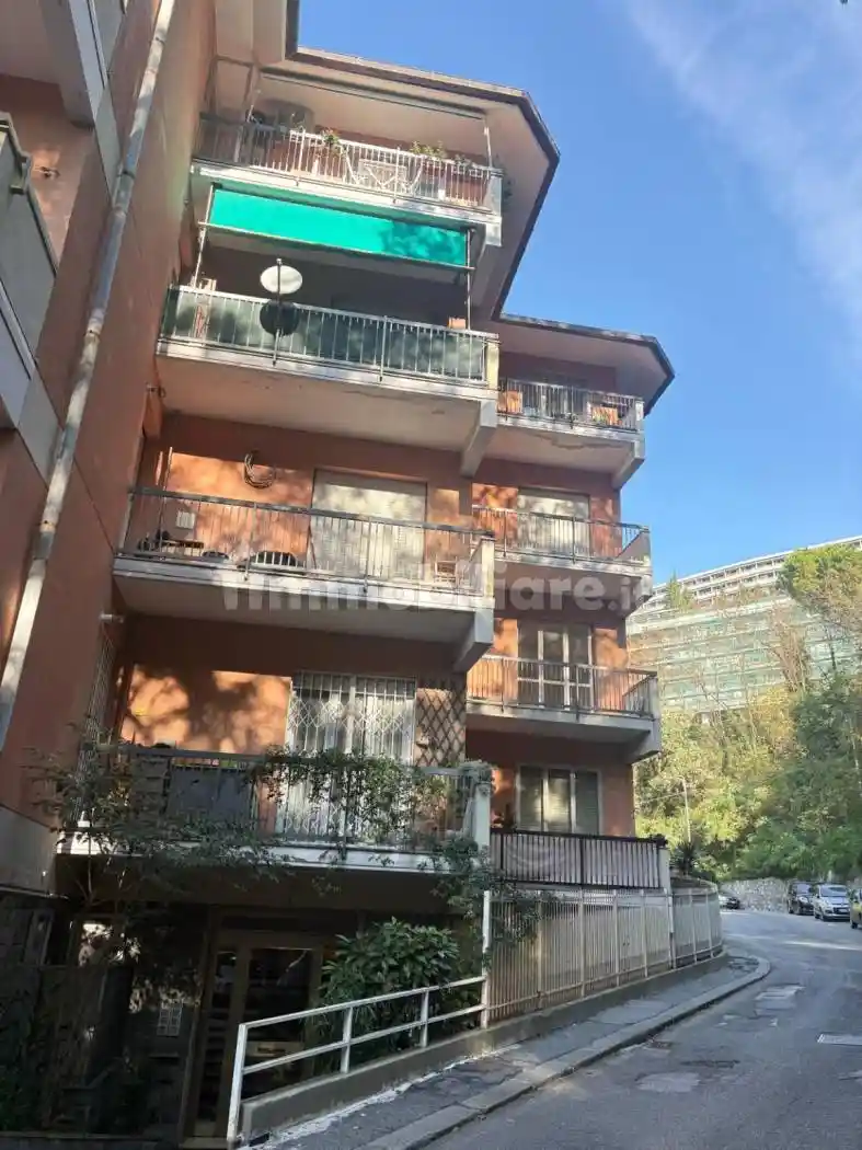 Appartamento in vendita a Genova