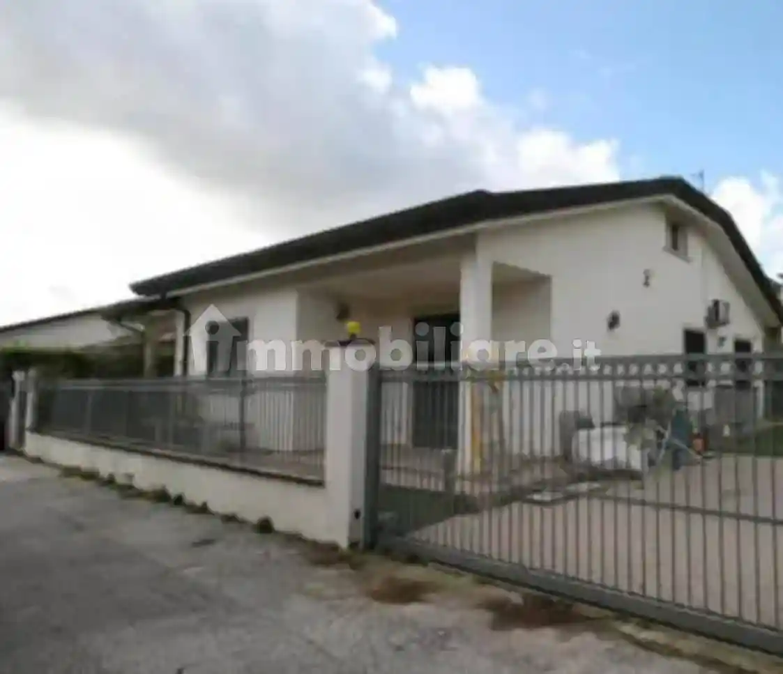 Villa in vendita a Viareggio