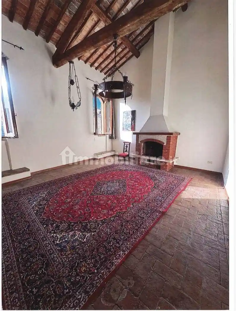 Palazzo - Edificio in vendita a San Gimignano