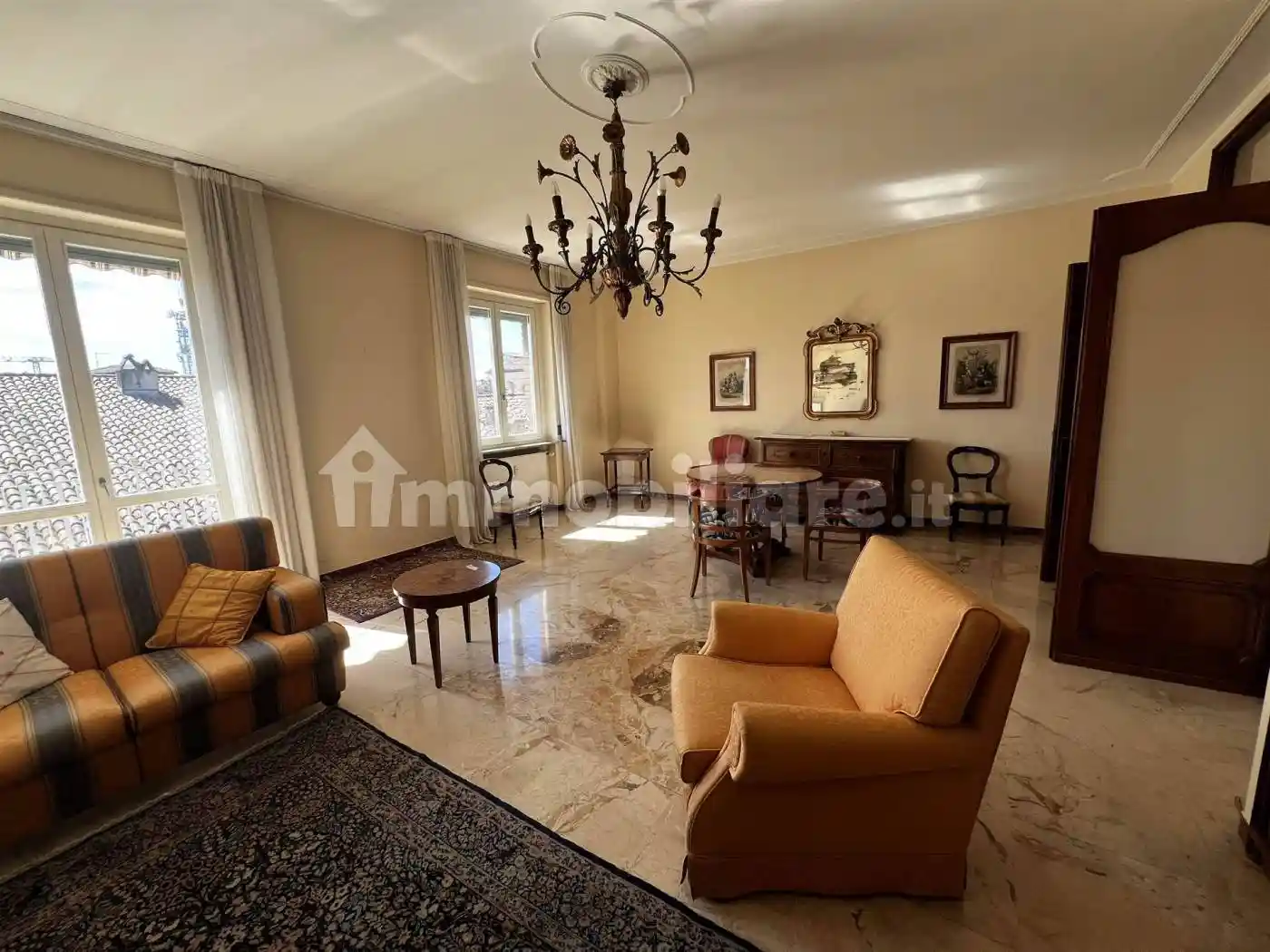 Appartamento in vendita a Piacenza