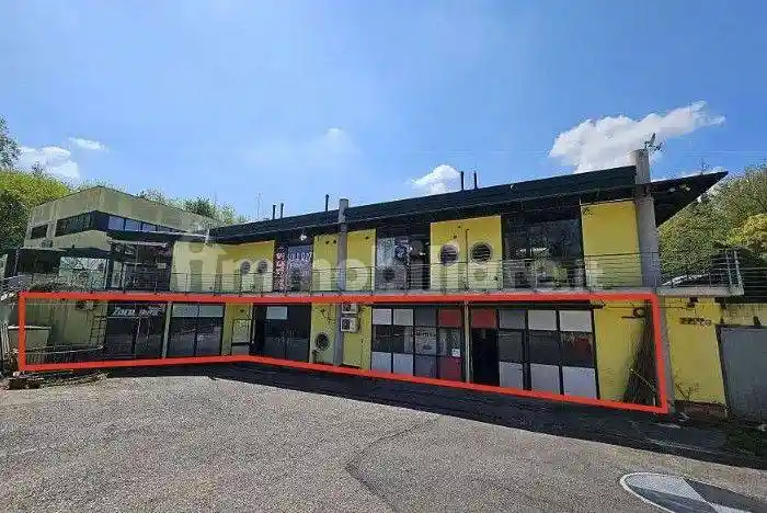 Appartamento in vendita a Vedano Olona