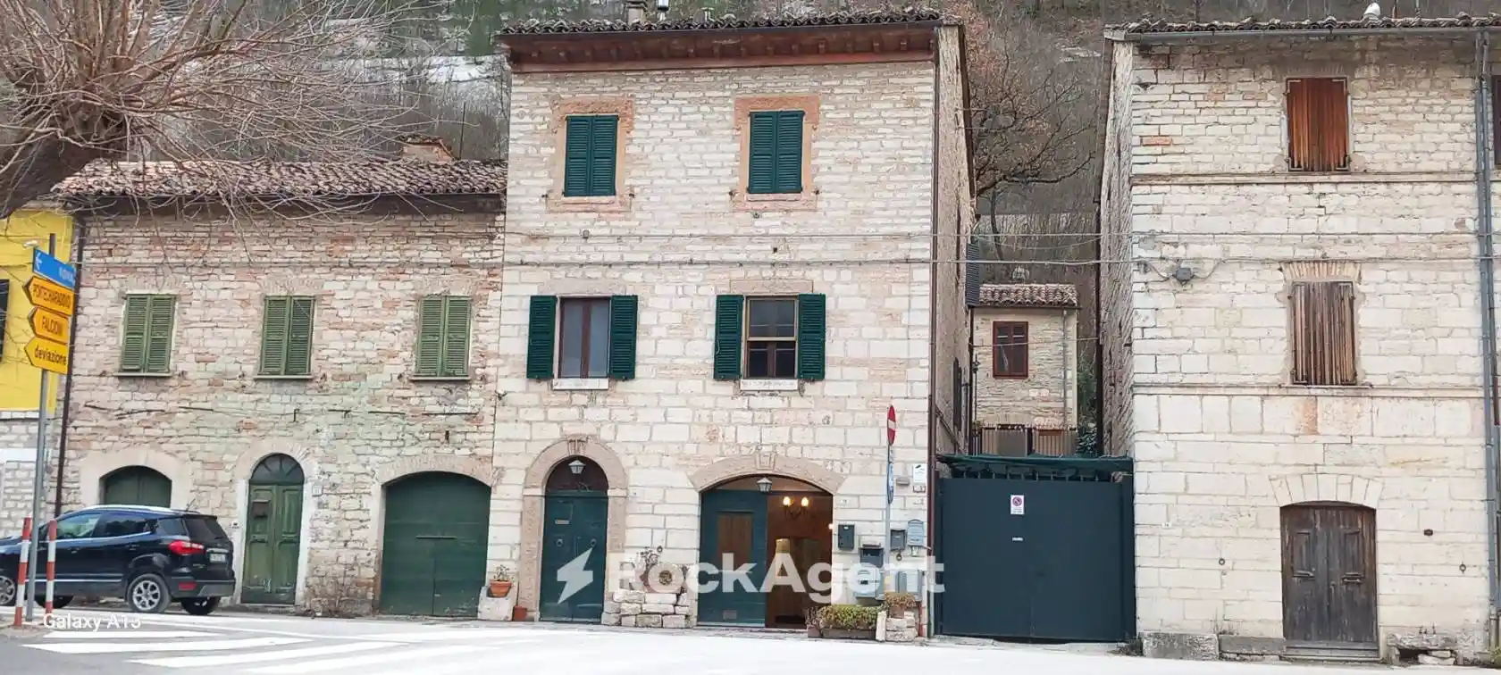 Appartamento in vendita a Genga