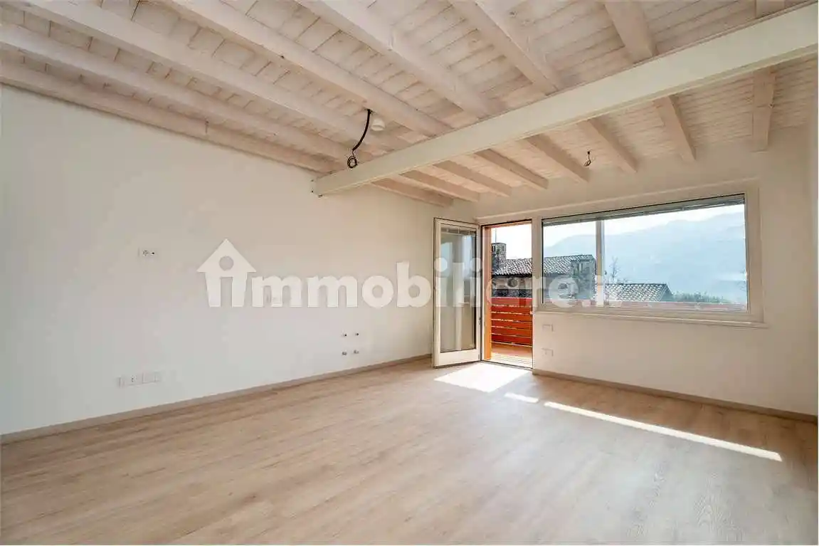 Villa in vendita a Clusone