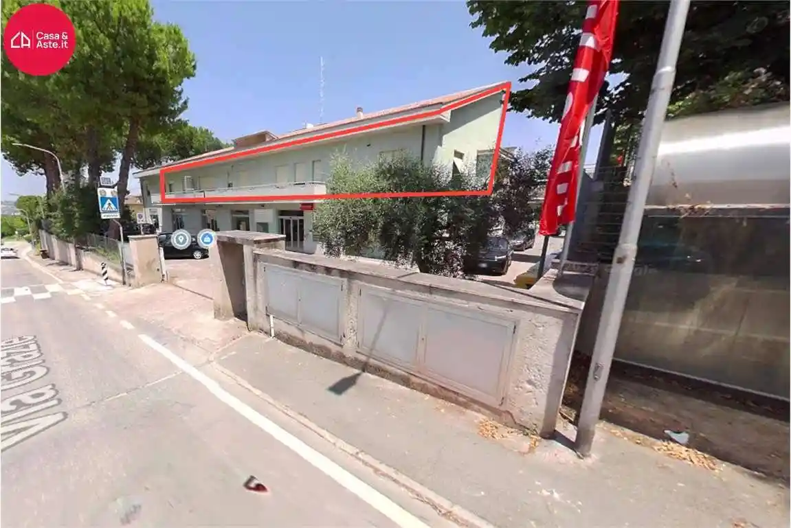 Palazzo - Stabile in vendita a Corridonia