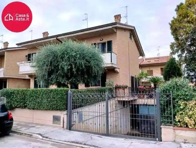 Villetta a schiera in vendita a Montecosaro
