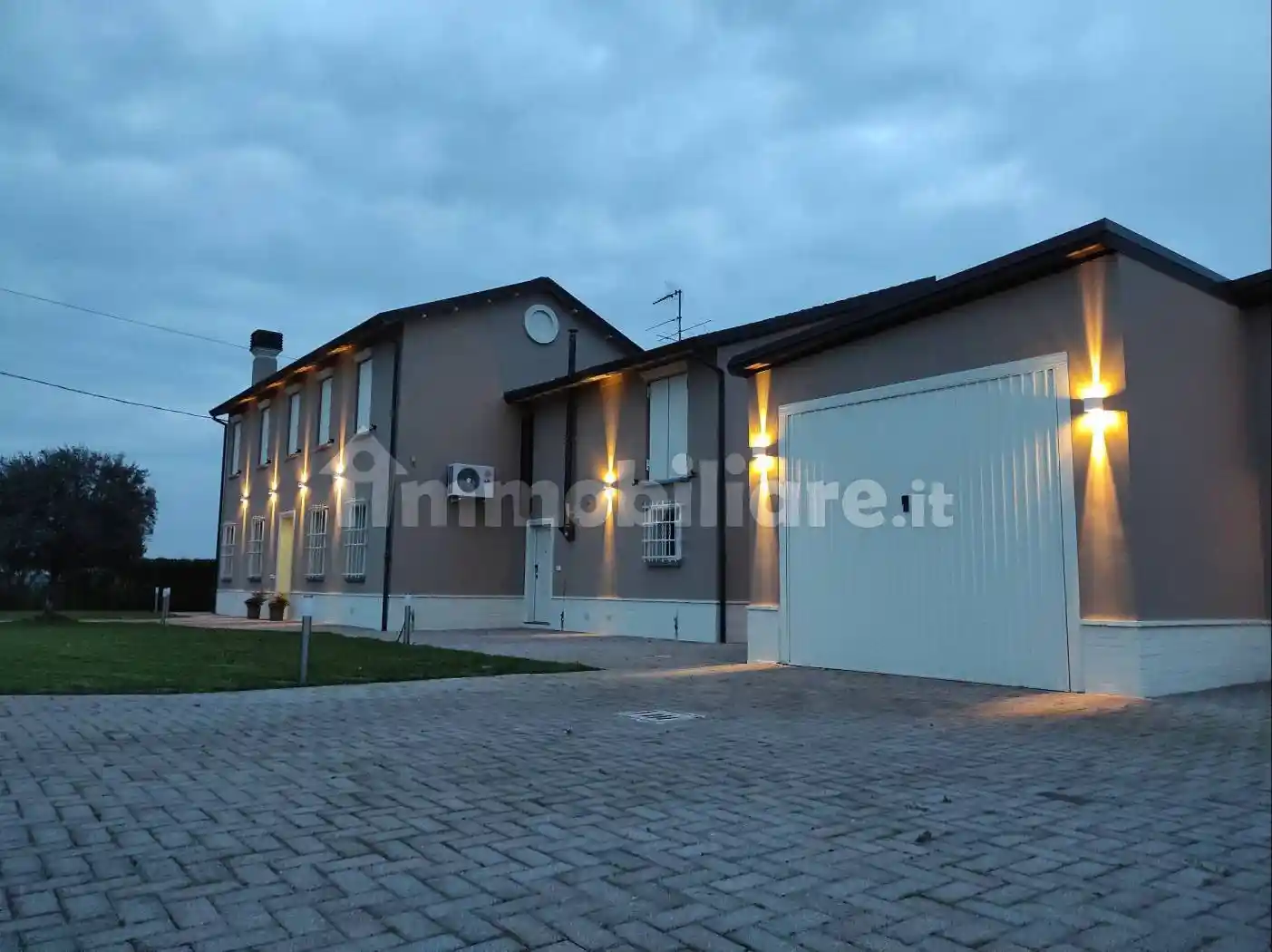 Villa in vendita a Faenza