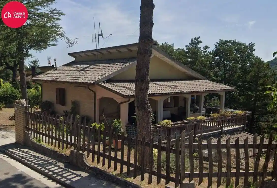 Appartamento in vendita a Montefortino