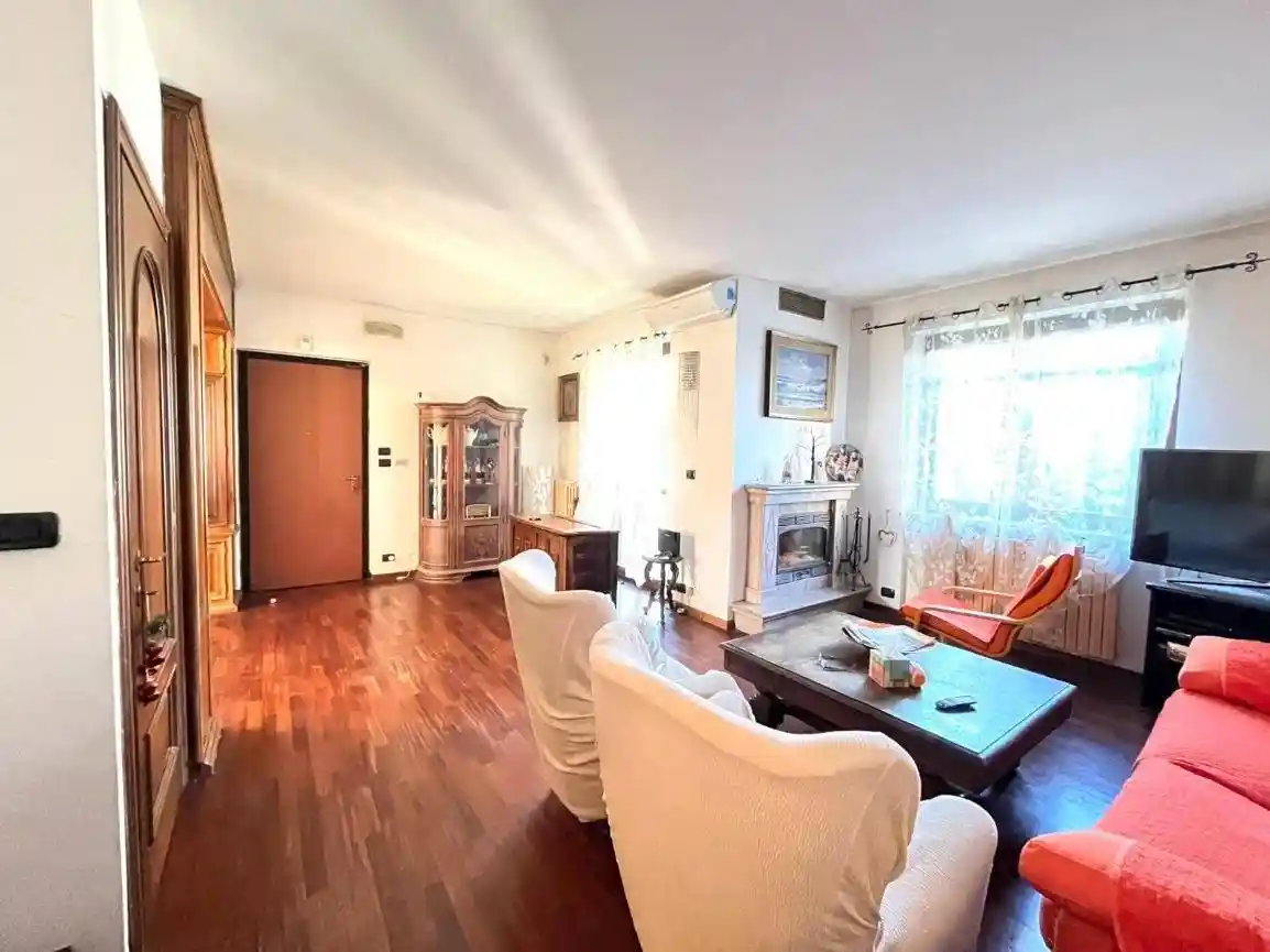 Villa in vendita a Gassino Torinese