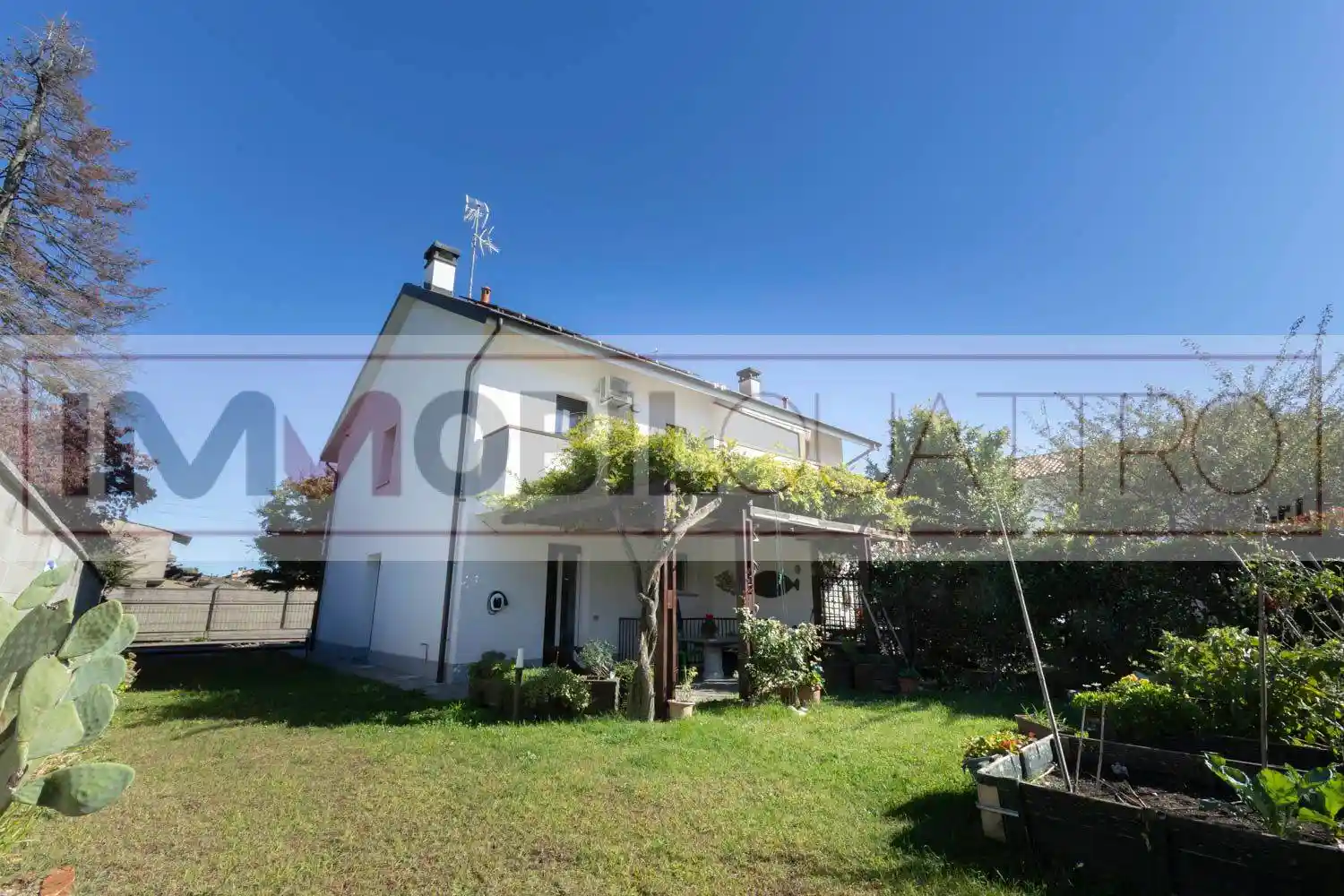 Villa in vendita a Rescaldina