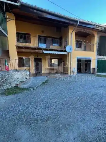 Casa indipendente in vendita a Gaglianico