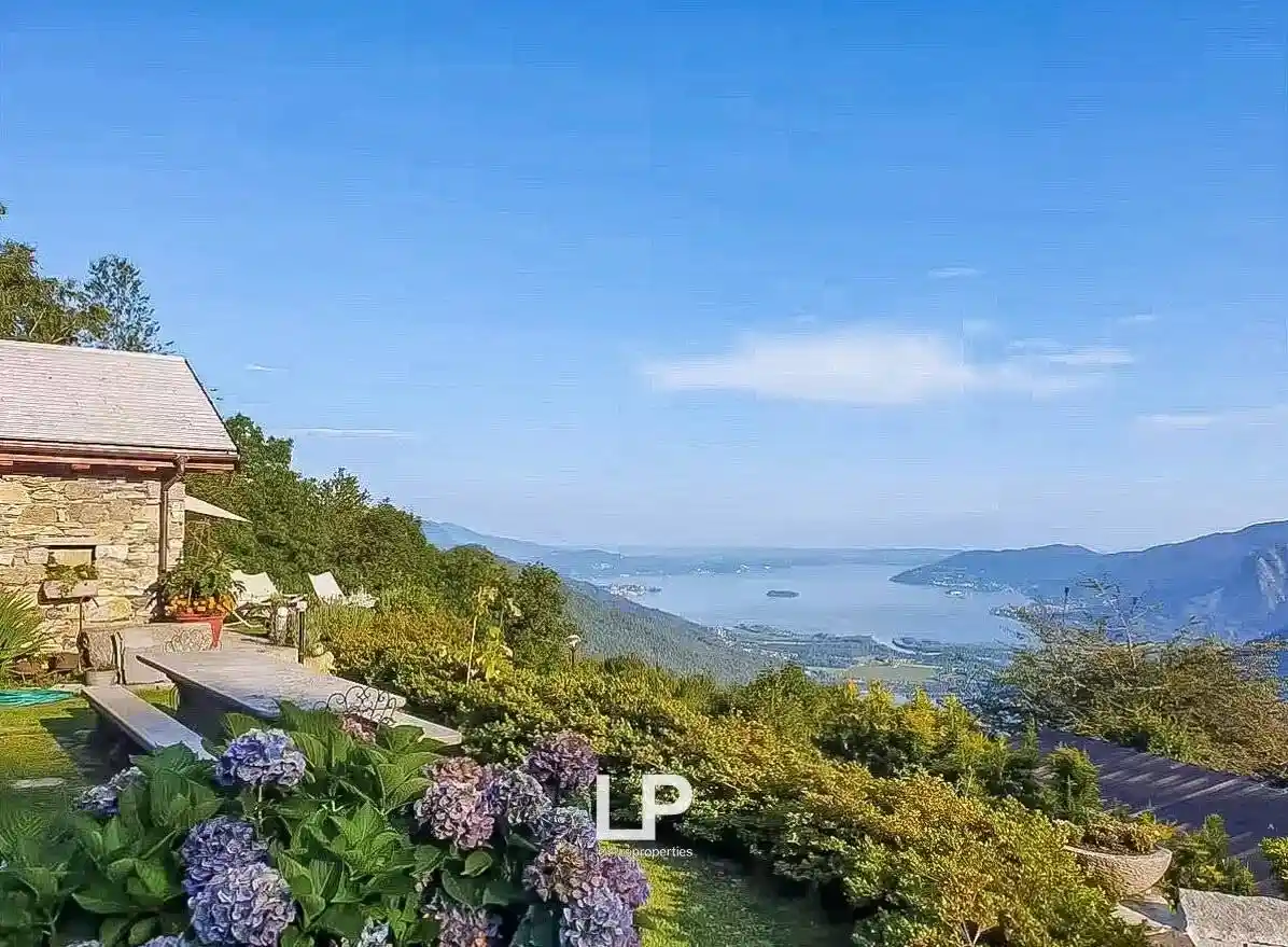 Appartamento in vendita a Mergozzo